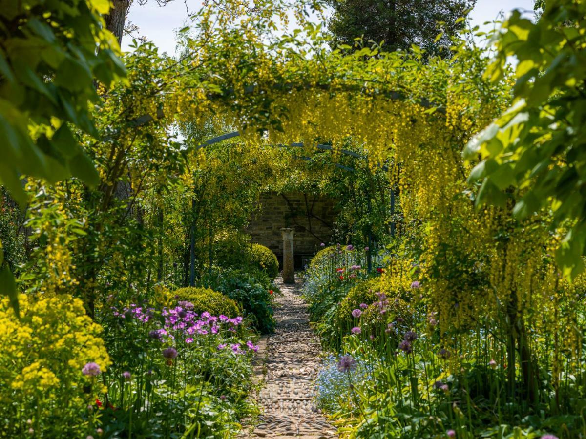 Отель Barnsley House Ampney Crucis Экстерьер фото